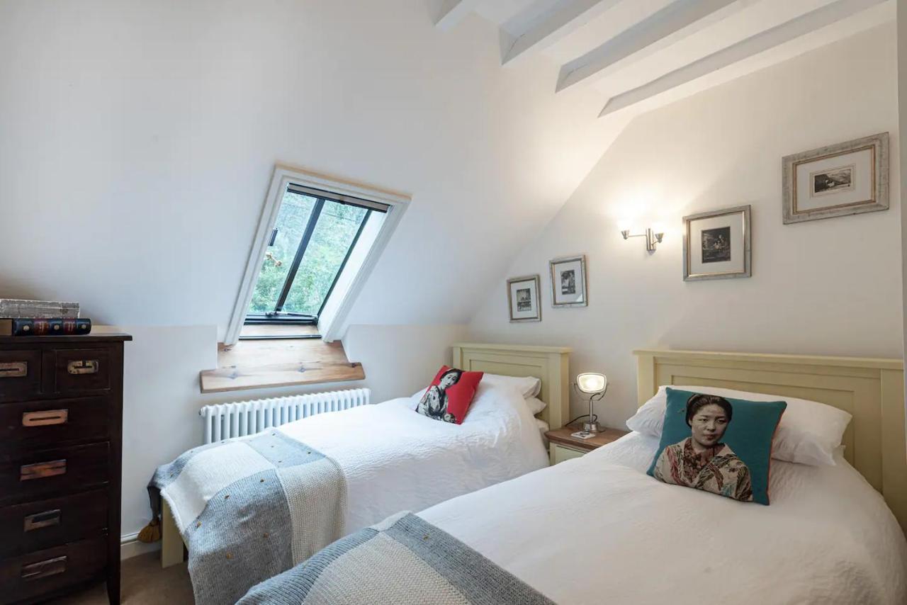 Converted Chapel, Stunning Sea & Mountain Views! Penmaen-mawr Exterior foto